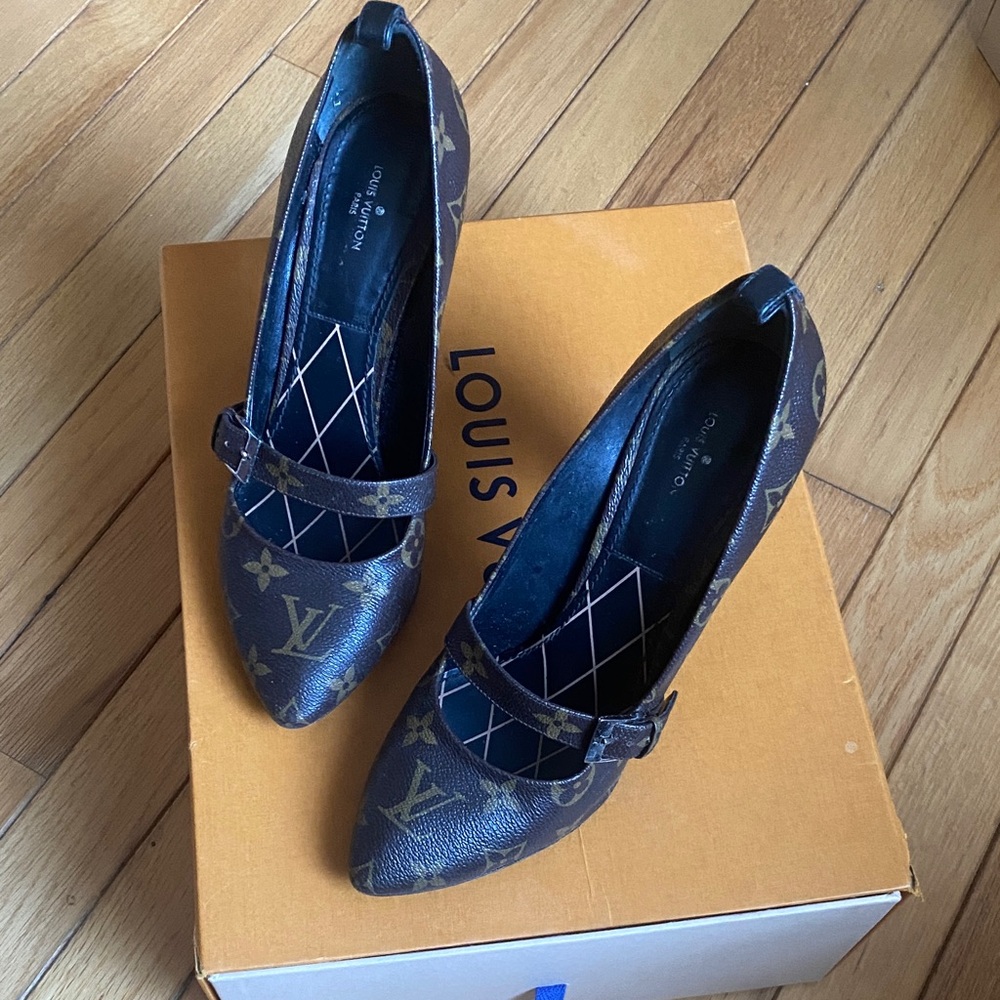 Louis Vuitton Star power Black and Brown Heels